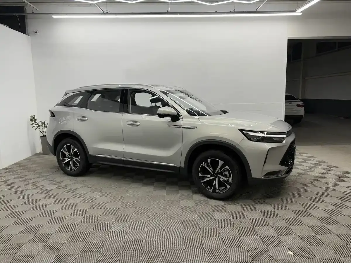 BAIC X7