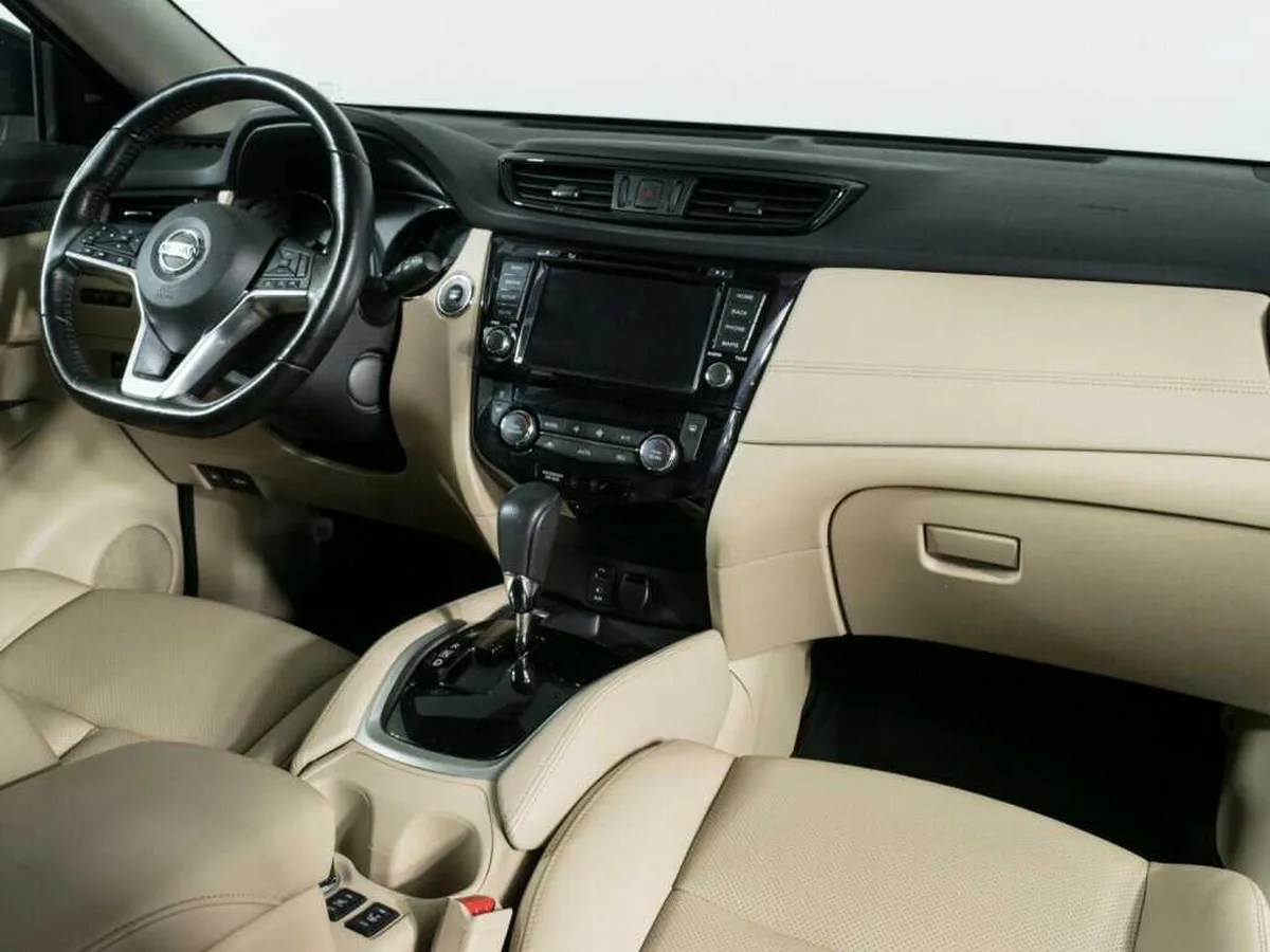 Nissan X Trail