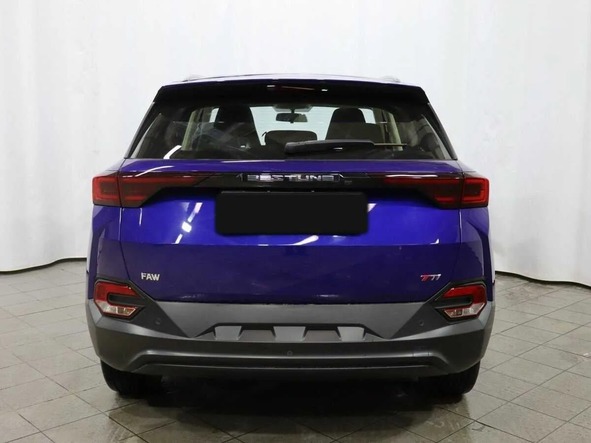 FAW Bestune T77