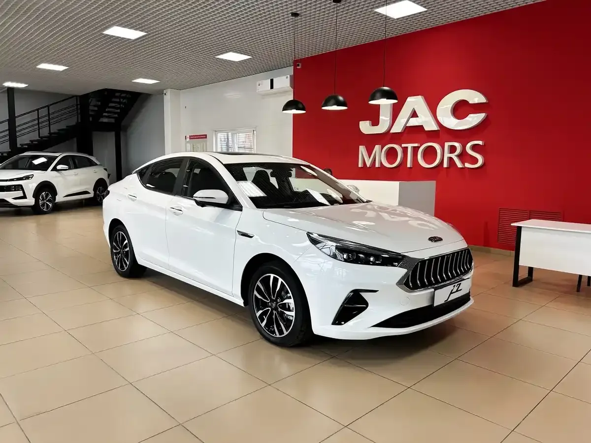 JAC J7
