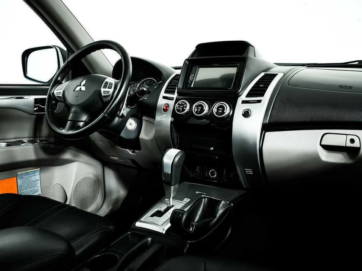 Mitsubishi Pajero Sport