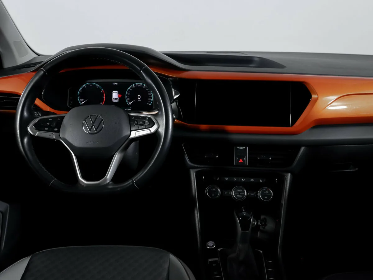 Volkswagen Taos