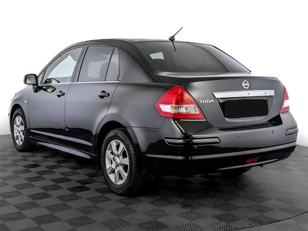 Nissan Tiida