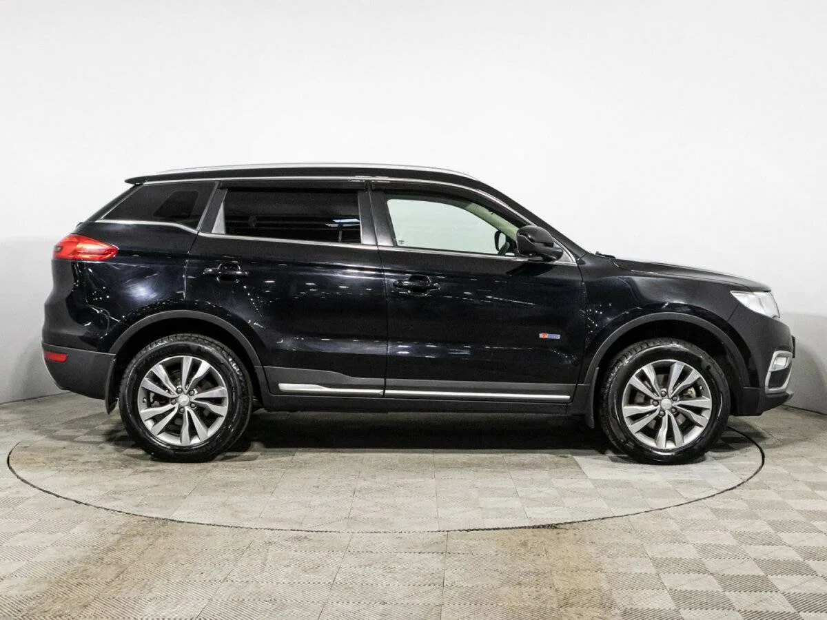 Geely Atlas