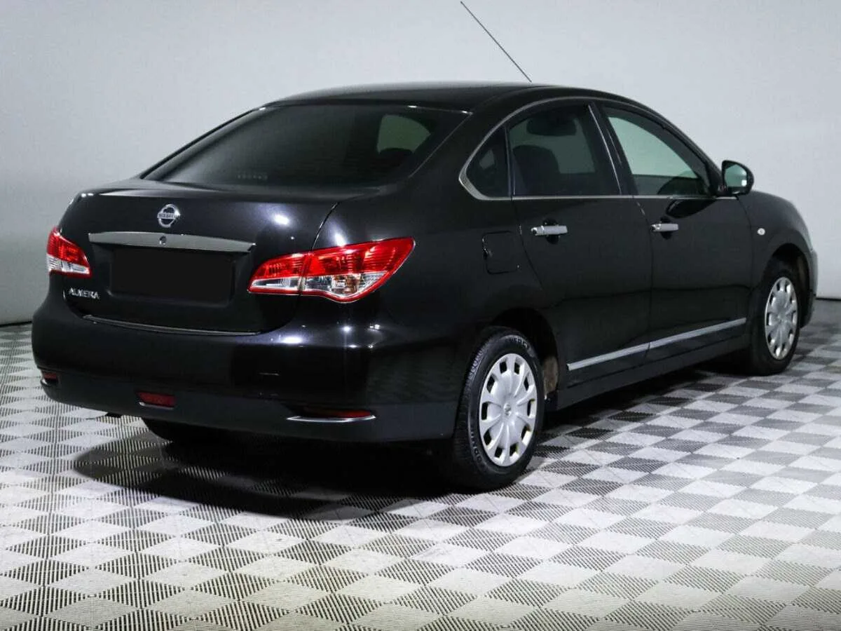 Nissan Almera
