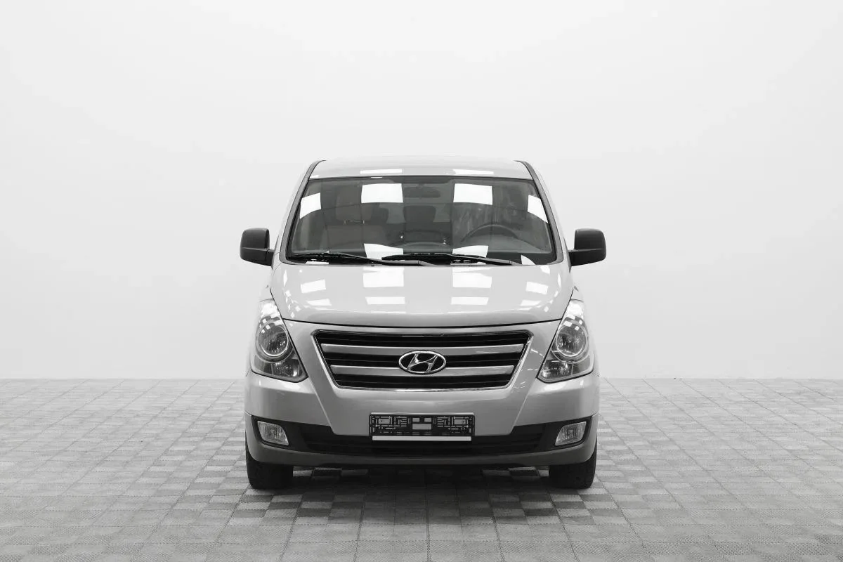 Hyundai H-1