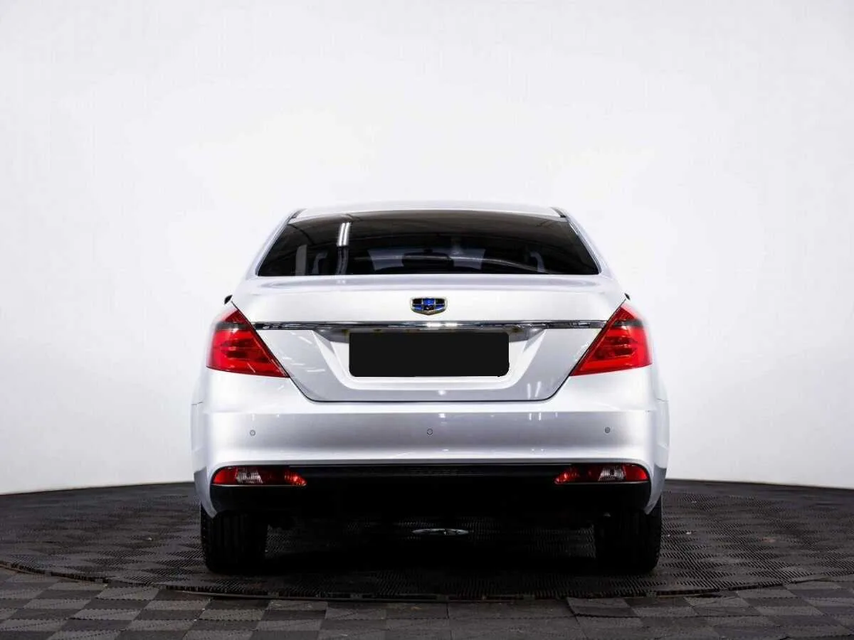 Geely Emgrand 7