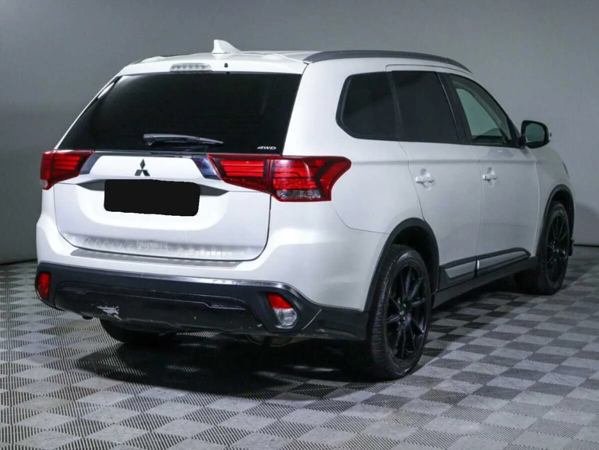Mitsubishi Outlander