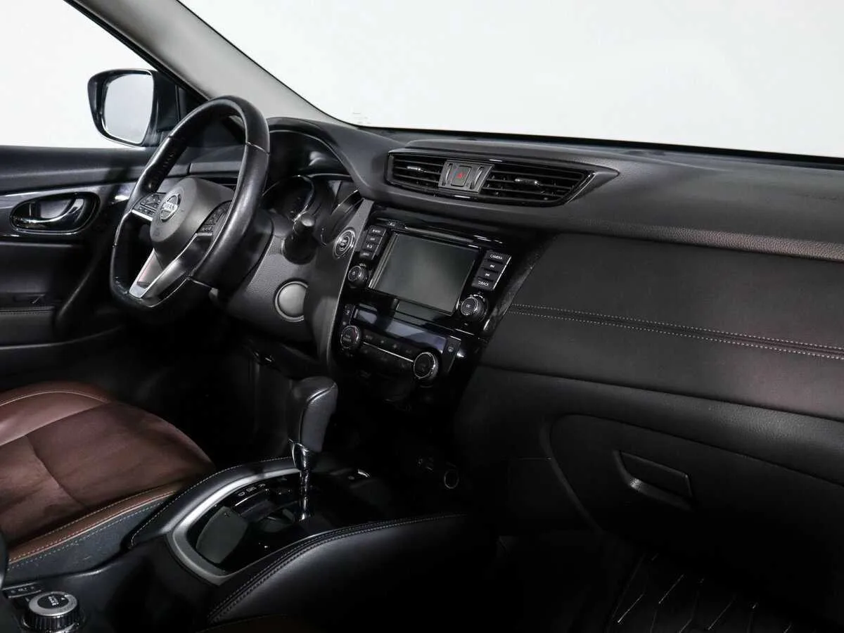Nissan X Trail