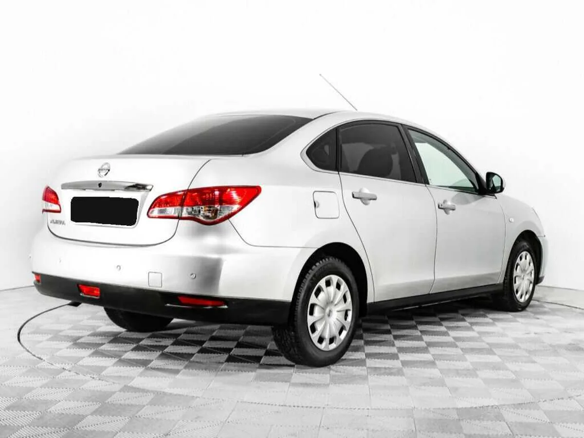 Nissan Almera