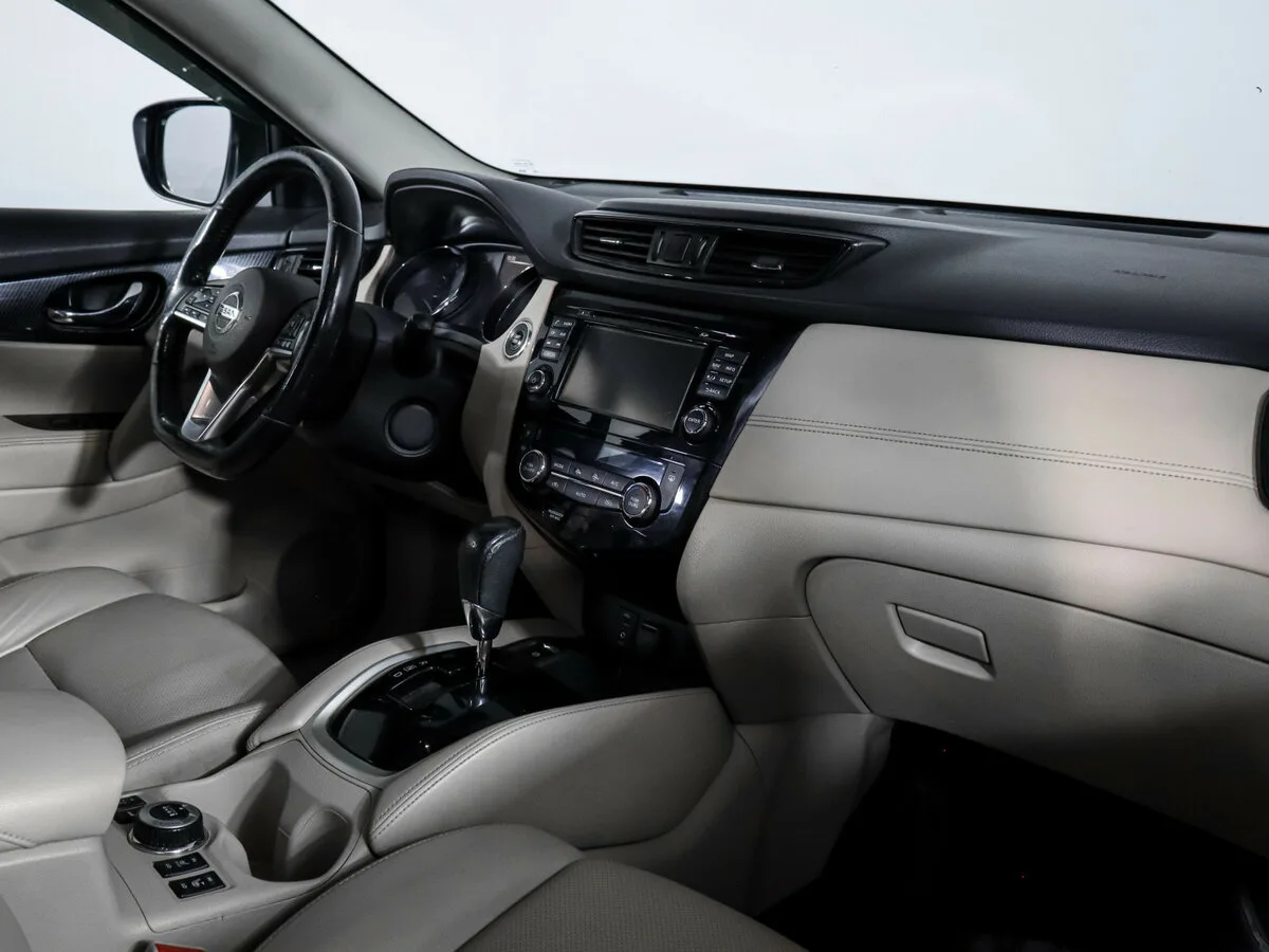 Nissan X Trail