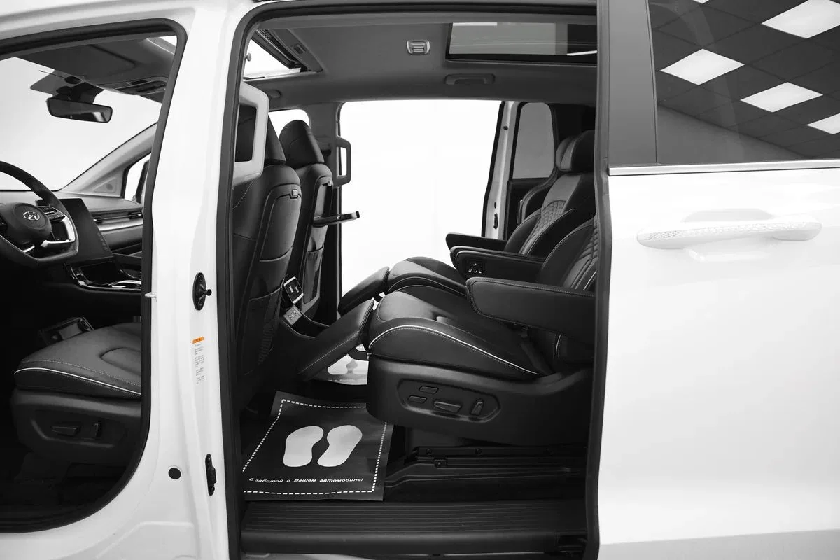 Hyundai Custo