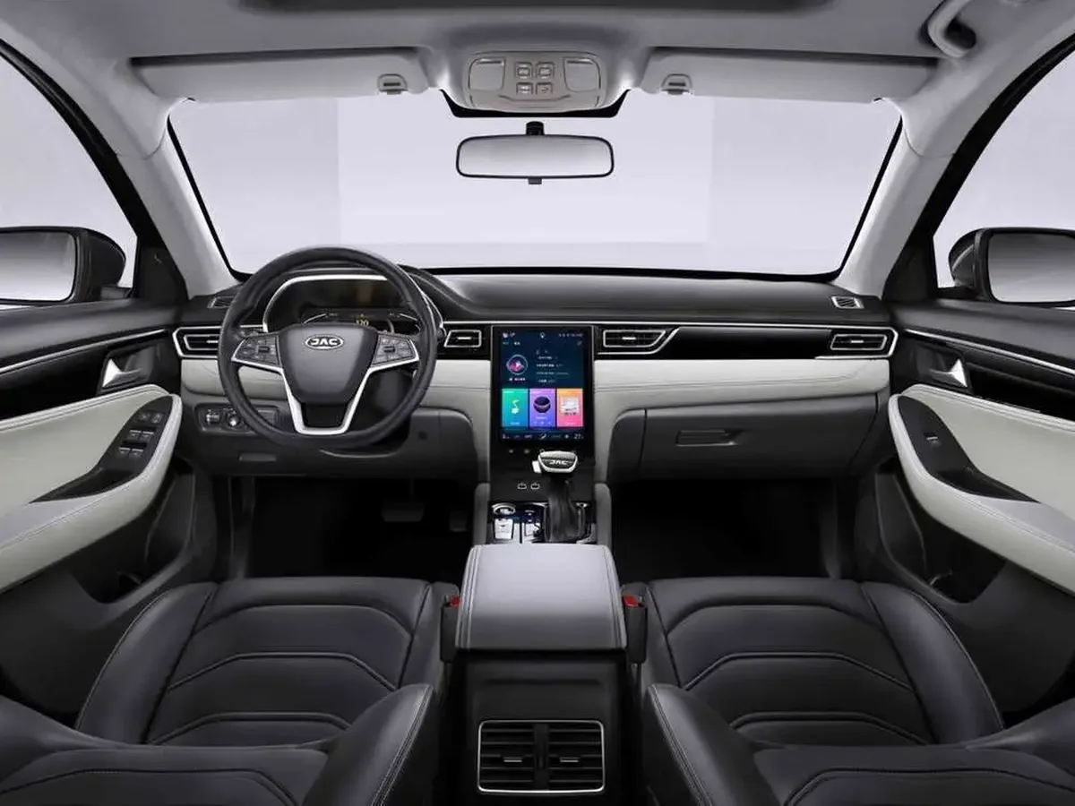JAC J7