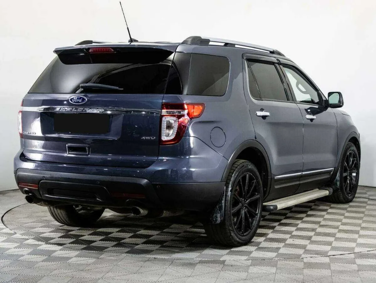 Ford Explorer
