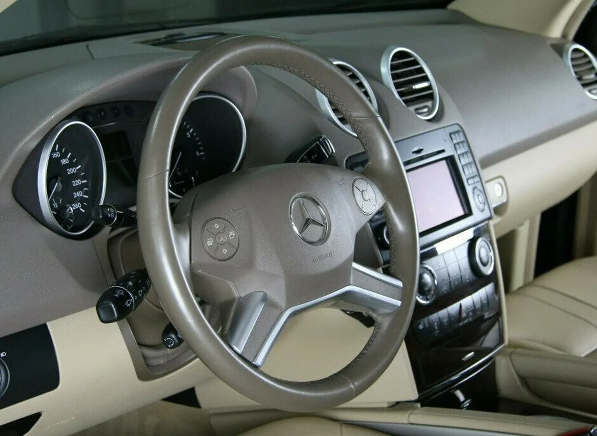 Mercedes-Benz M-Класс