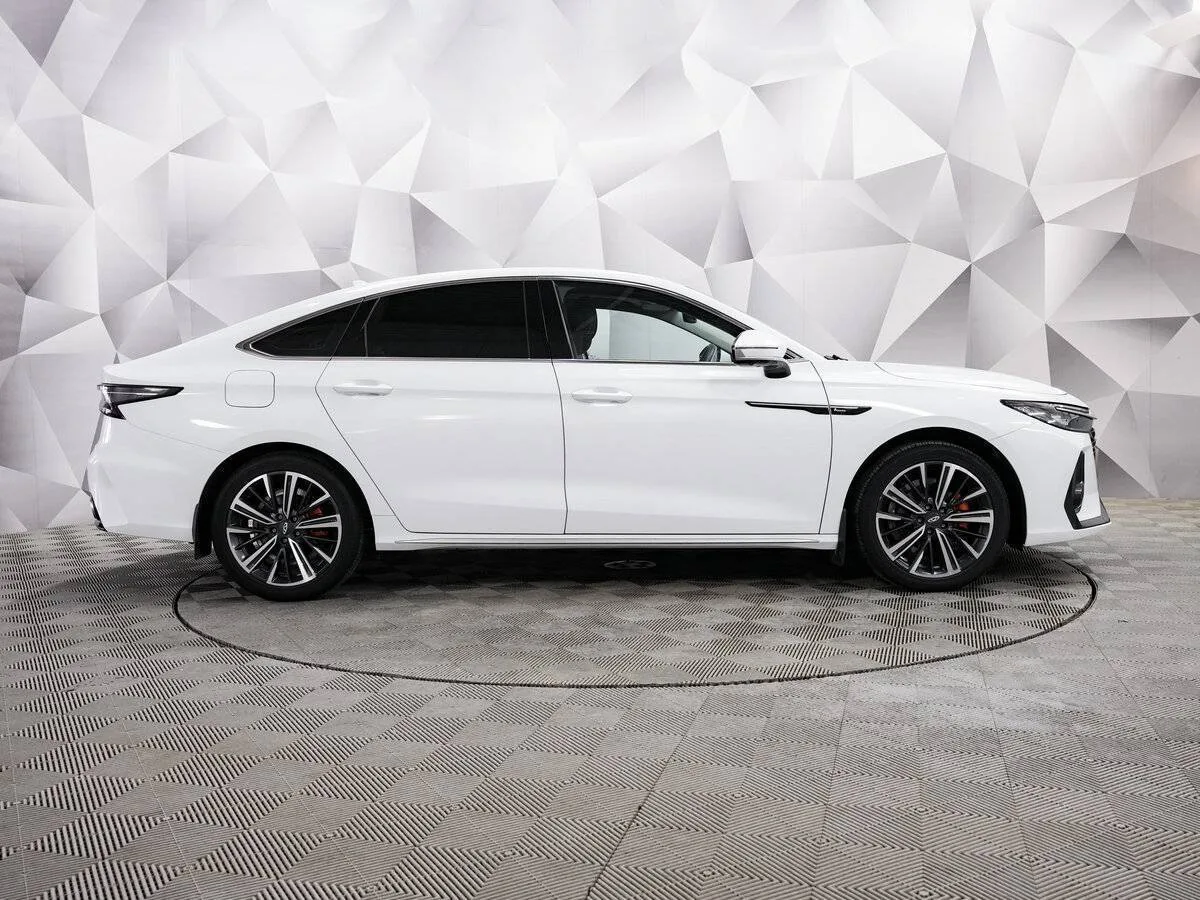 Chery Arrizo 8