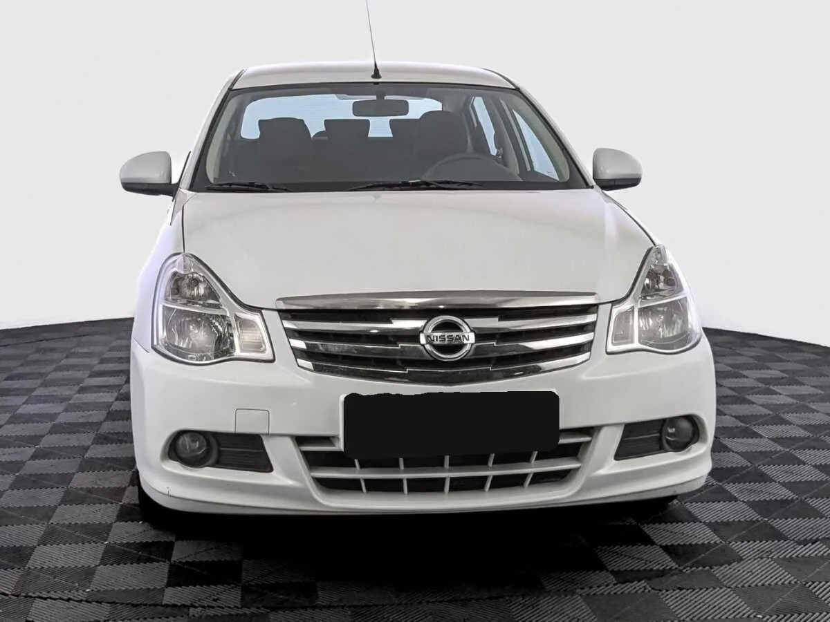 Nissan Almera