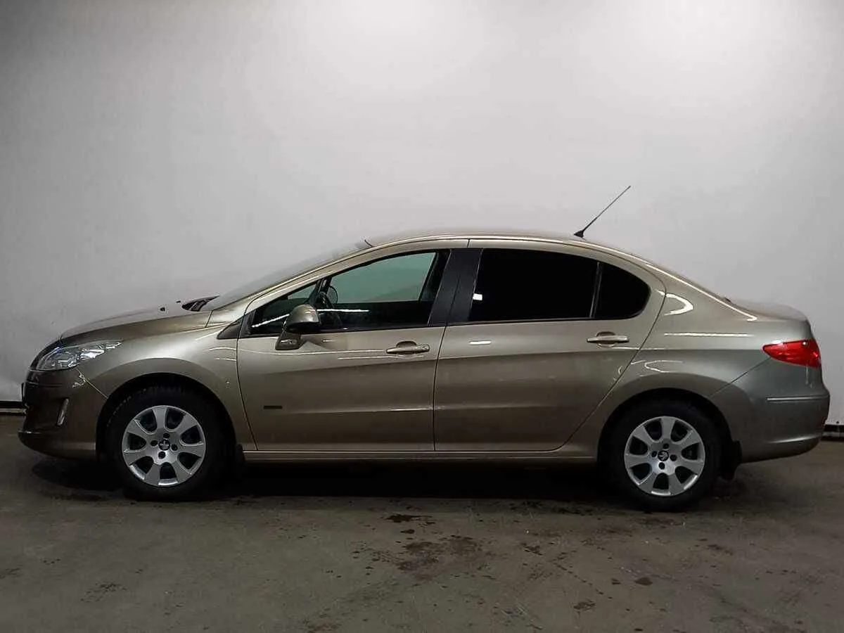 Peugeot 408