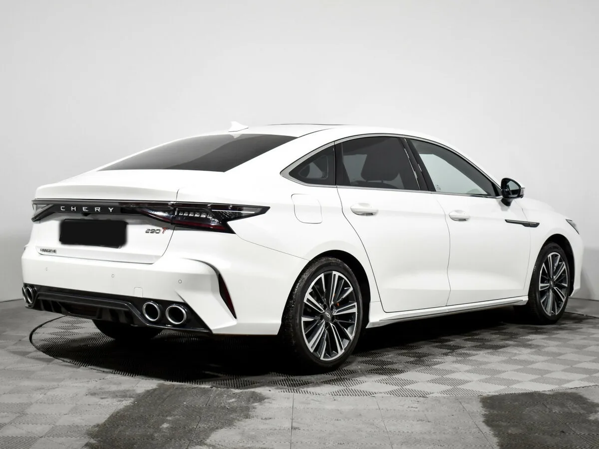Chery Arrizo 8