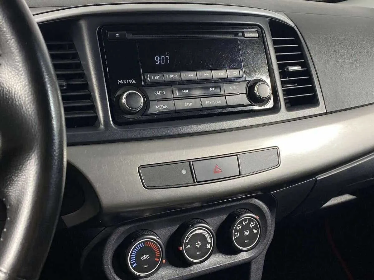 Mitsubishi Lancer