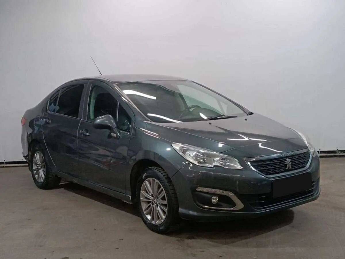 Peugeot 408
