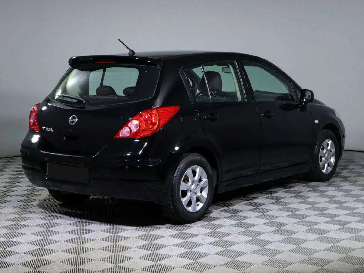 Nissan Tiida