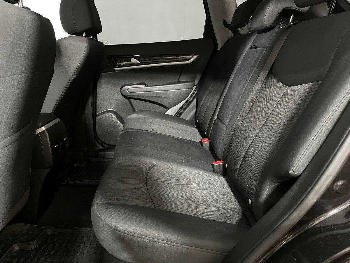 Dongfeng AX7