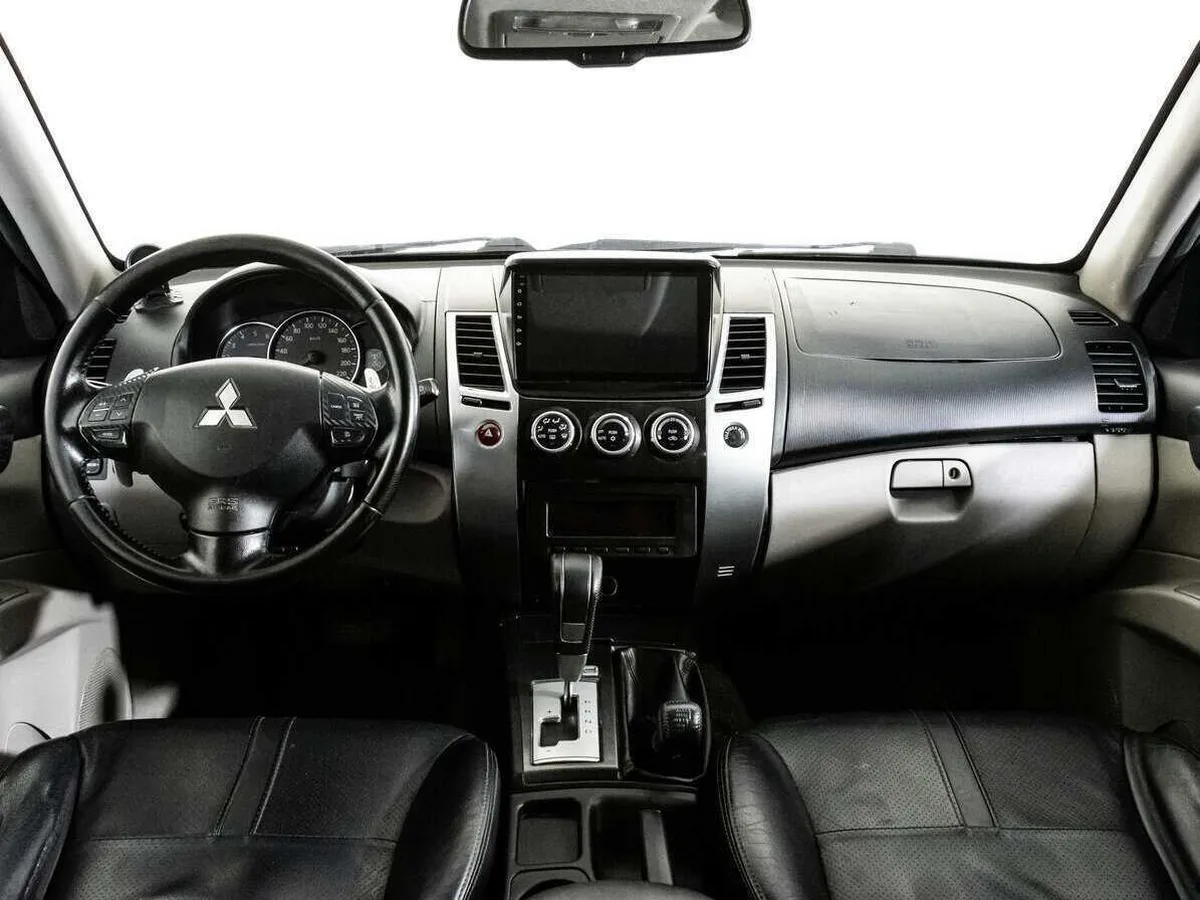 Mitsubishi Pajero Sport