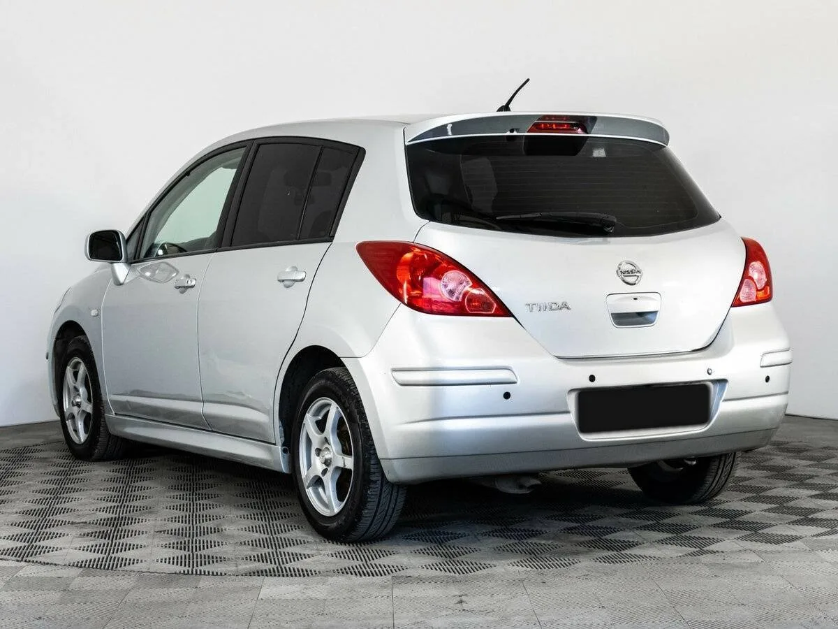 Nissan Tiida