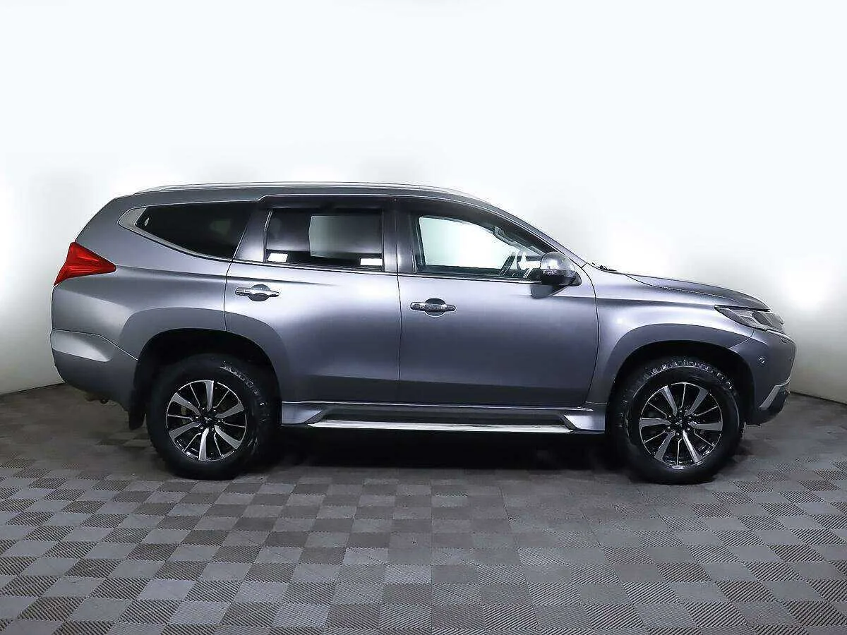 Mitsubishi Pajero Sport