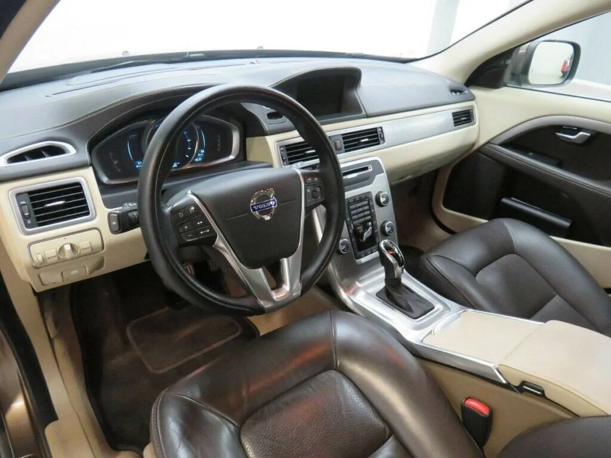 Volvo XC70