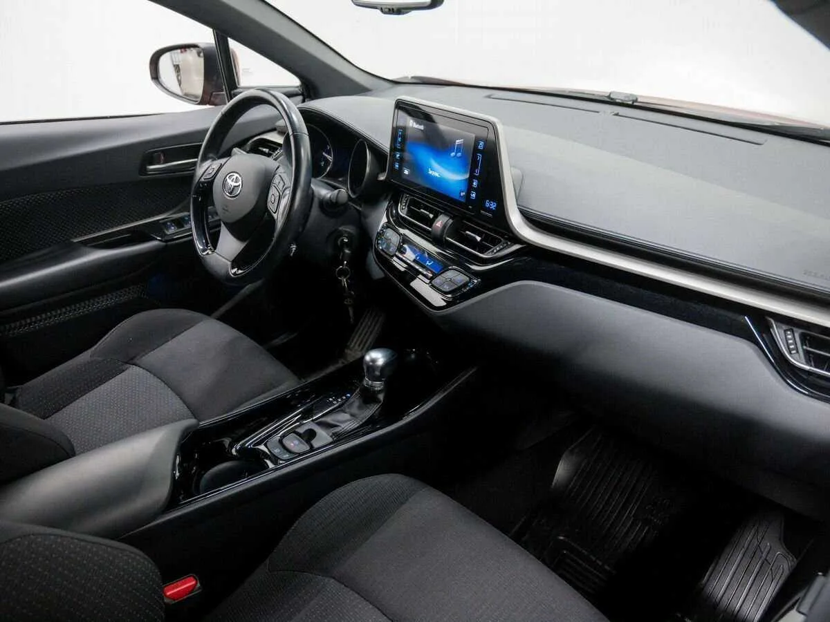 Toyota C Hr