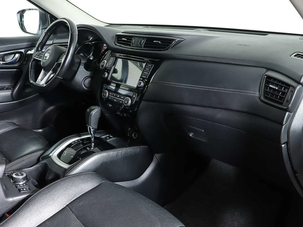 Nissan X Trail