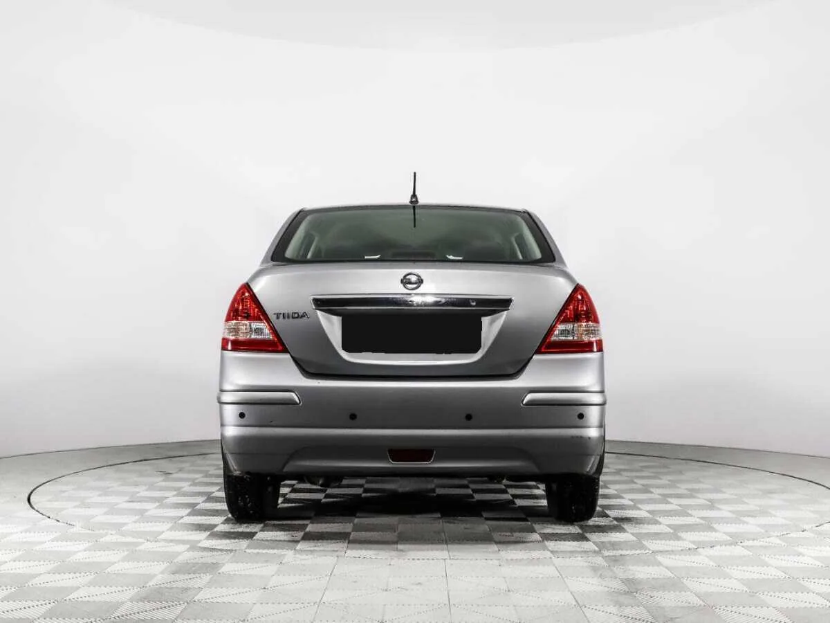 Nissan Tiida