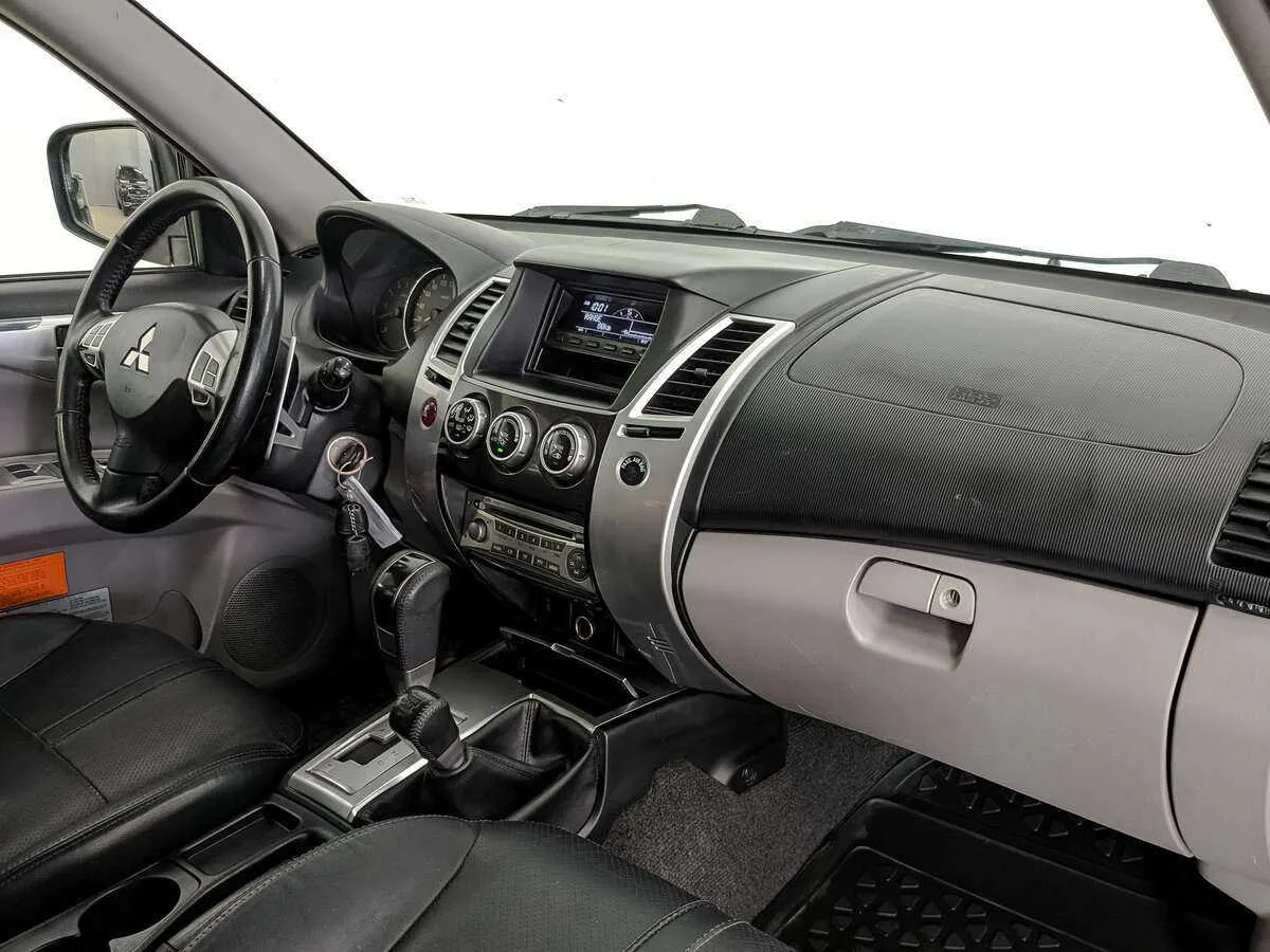 Mitsubishi Pajero Sport