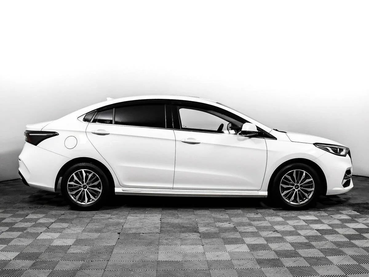 Omoda S5