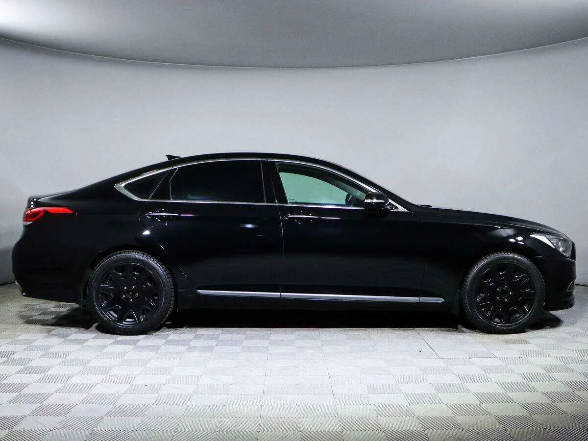 Hyundai Genesis