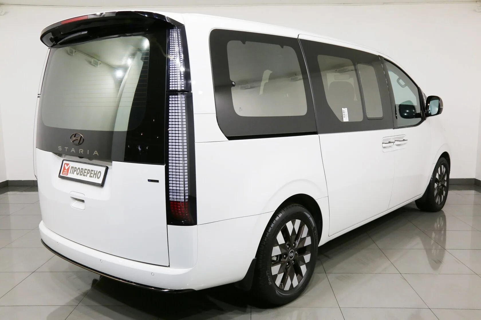 Hyundai Staria