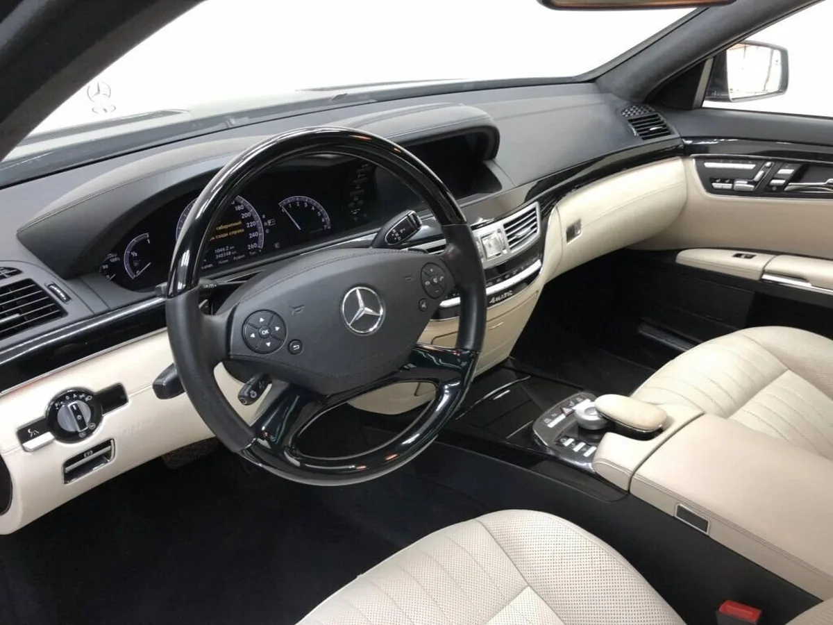 Mercedes-Benz S-Класс