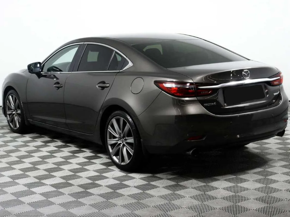 Mazda 6