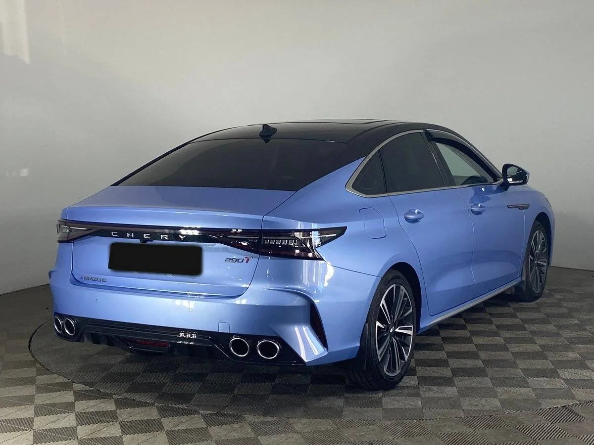 Chery Arrizo 8