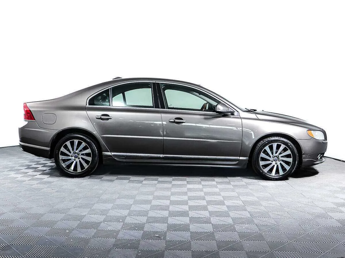 Volvo S80