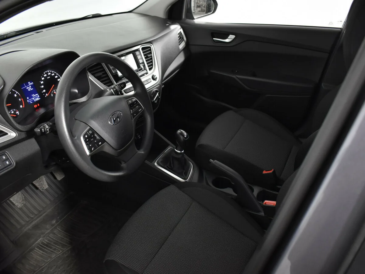 Hyundai Solaris