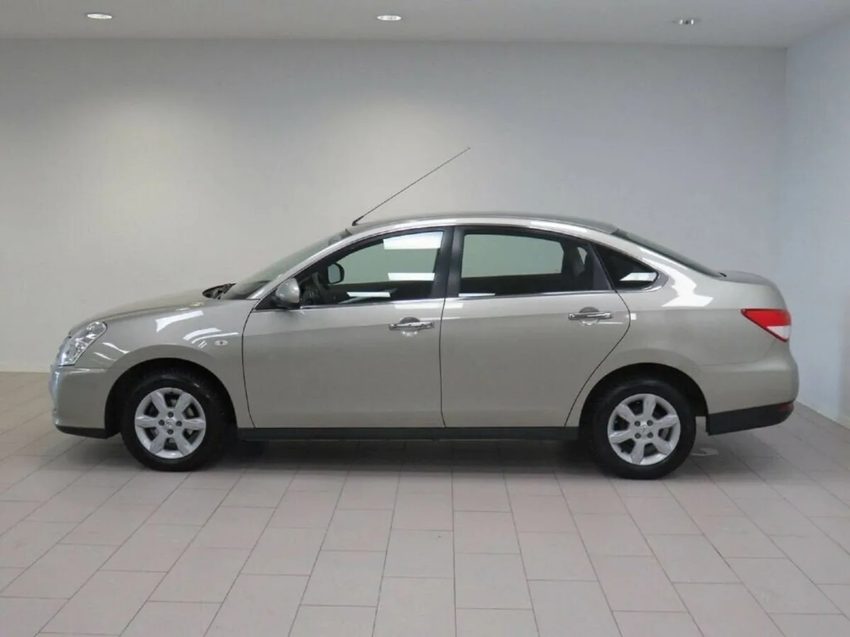 Nissan Almera