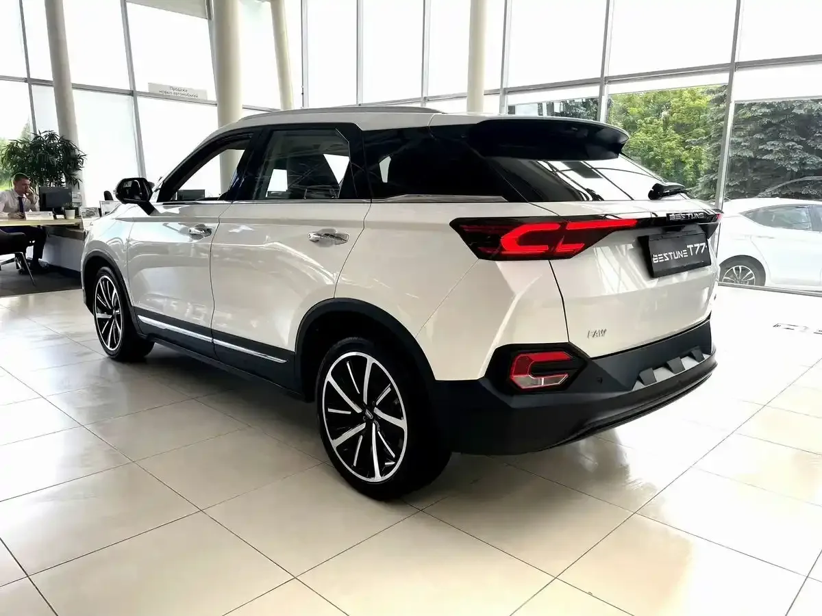FAW Bestune T77