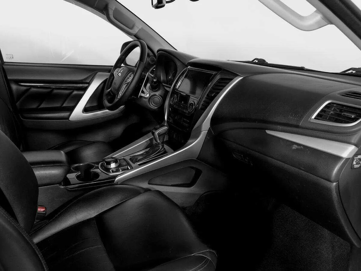 Mitsubishi Pajero Sport