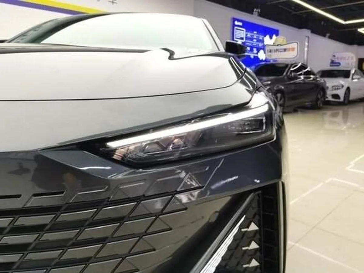 Changan Uni T