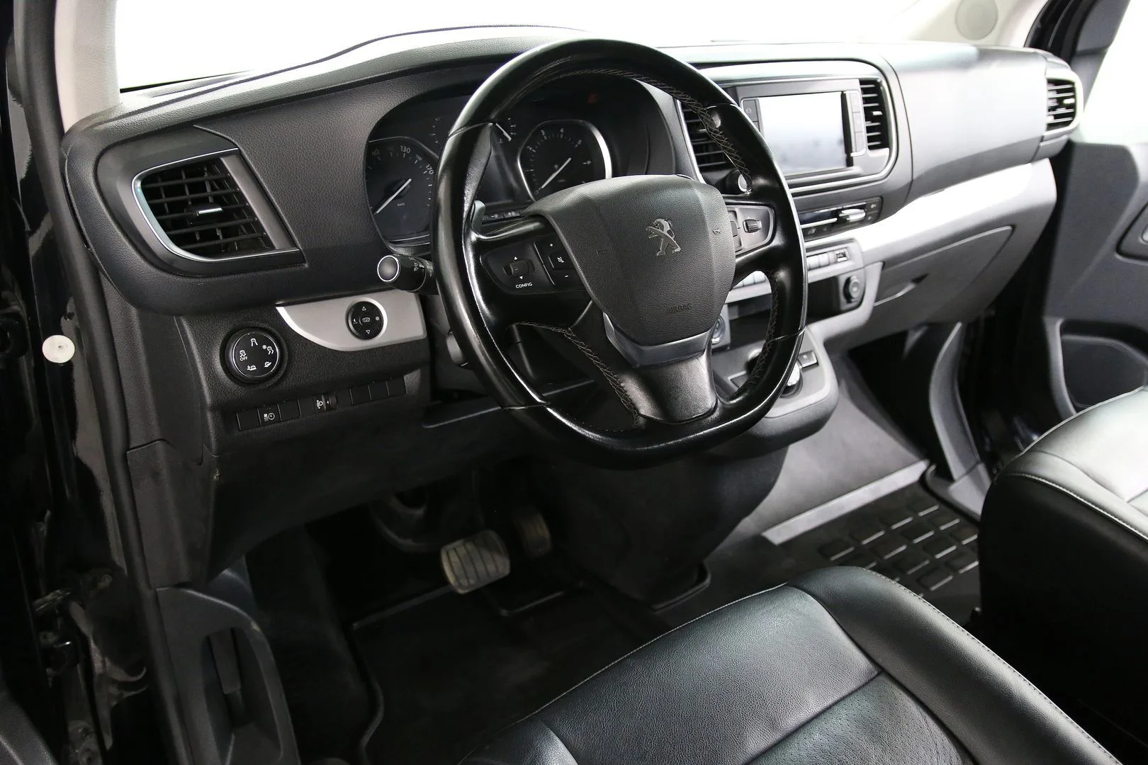 Peugeot Traveller