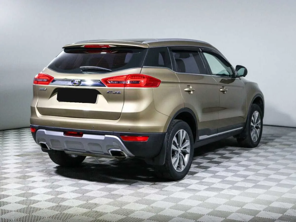 Geely Atlas
