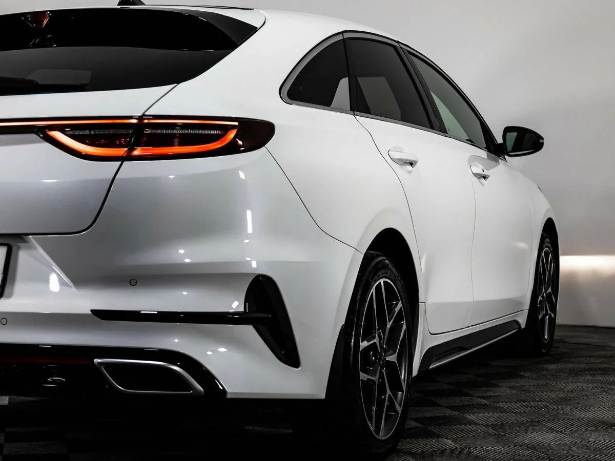 Kia Proceed